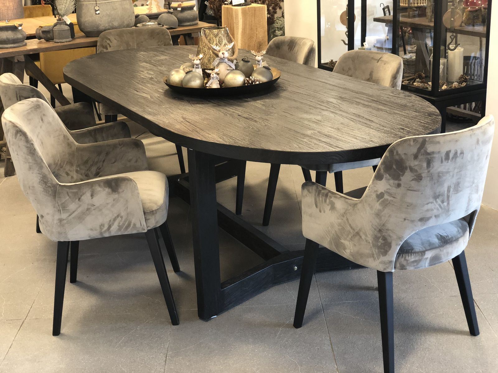 Napier Draak Samenpersen Eetkamer set, ovalen tafel + 6 stoelen – De Potterie