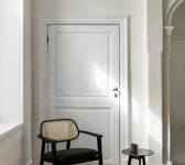 vincent-sheppard-titus-lounge-chair-groove-side-table