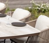 2025 YOI – Calera dining chair alu bronze belt toffee wool white – Calma oval dining leg alu bronze travetin (4)