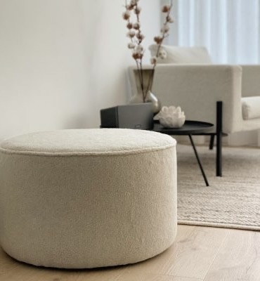 Poefen & Voetenbankjes